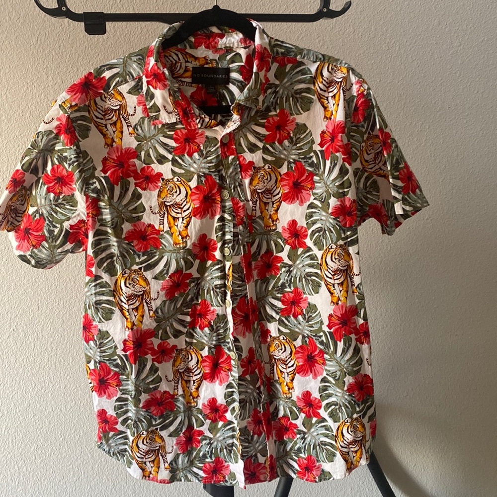 Men’s casual button up
